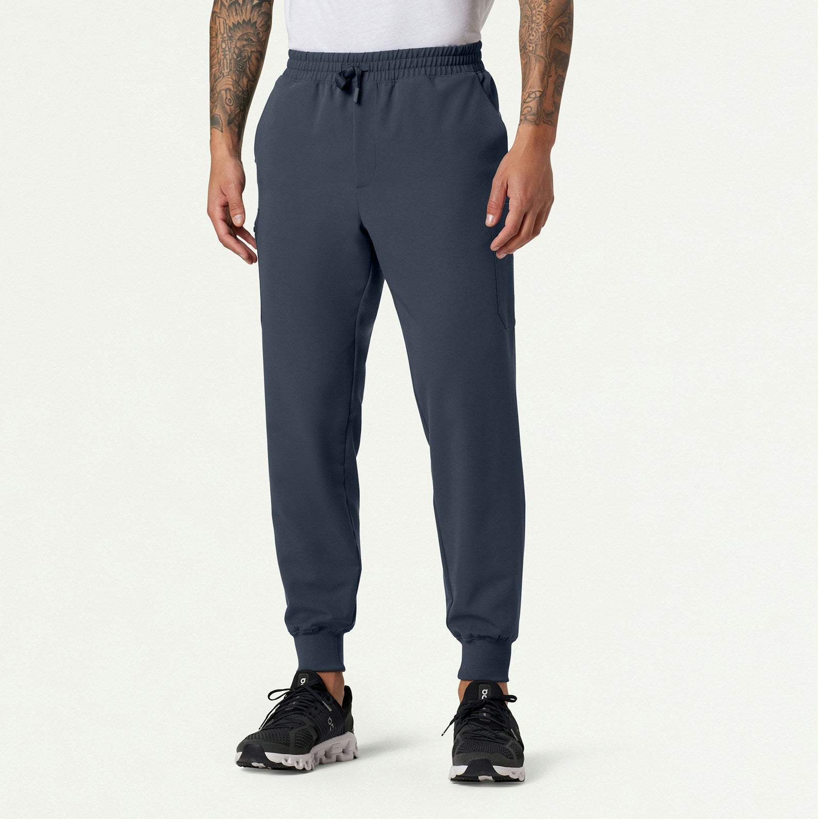 Men's Eight-Pocket Classic Scrub Jogger