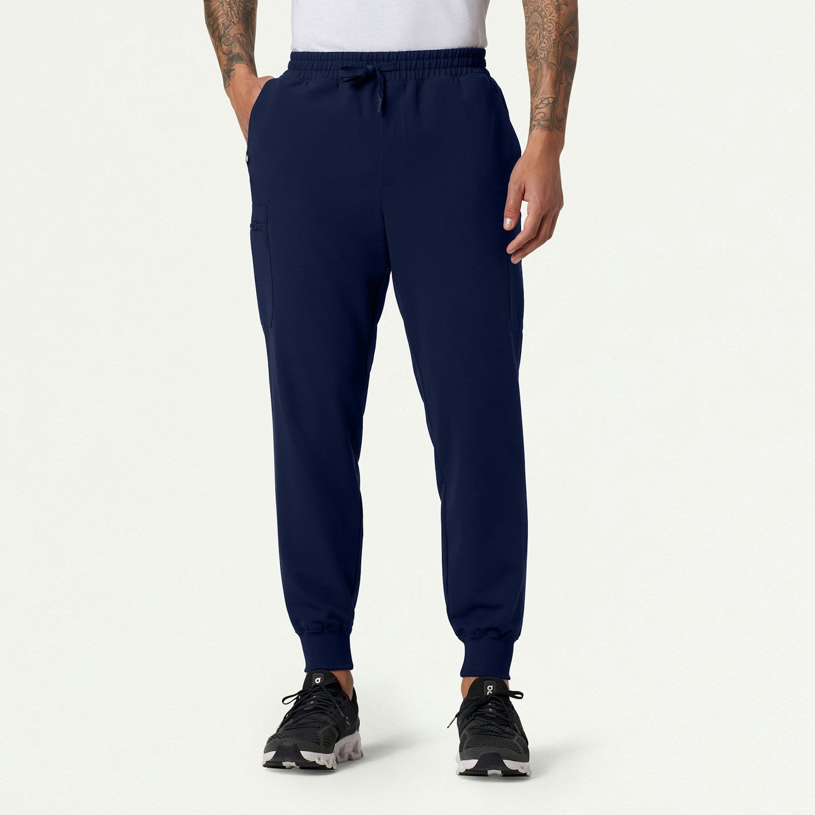 Men's Eight-Pocket Classic Scrub Jogger