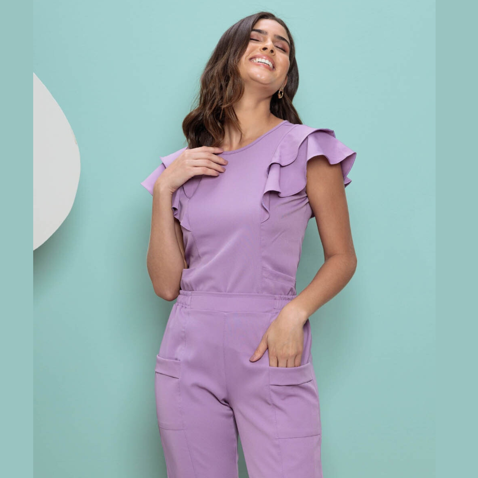 Women's Round Neck Scrub Top With Structured Sleeves