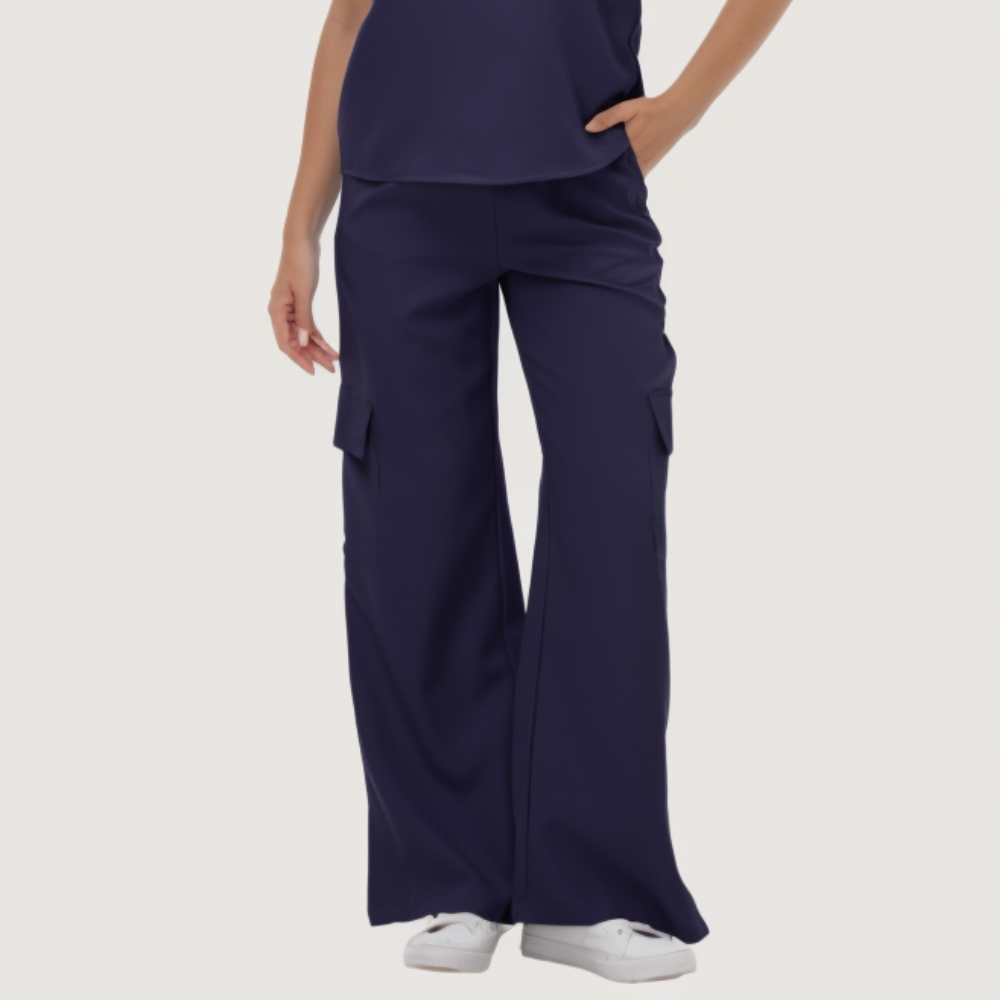 Women's Cargo Scrub Pant with Stylish Tailoring Details