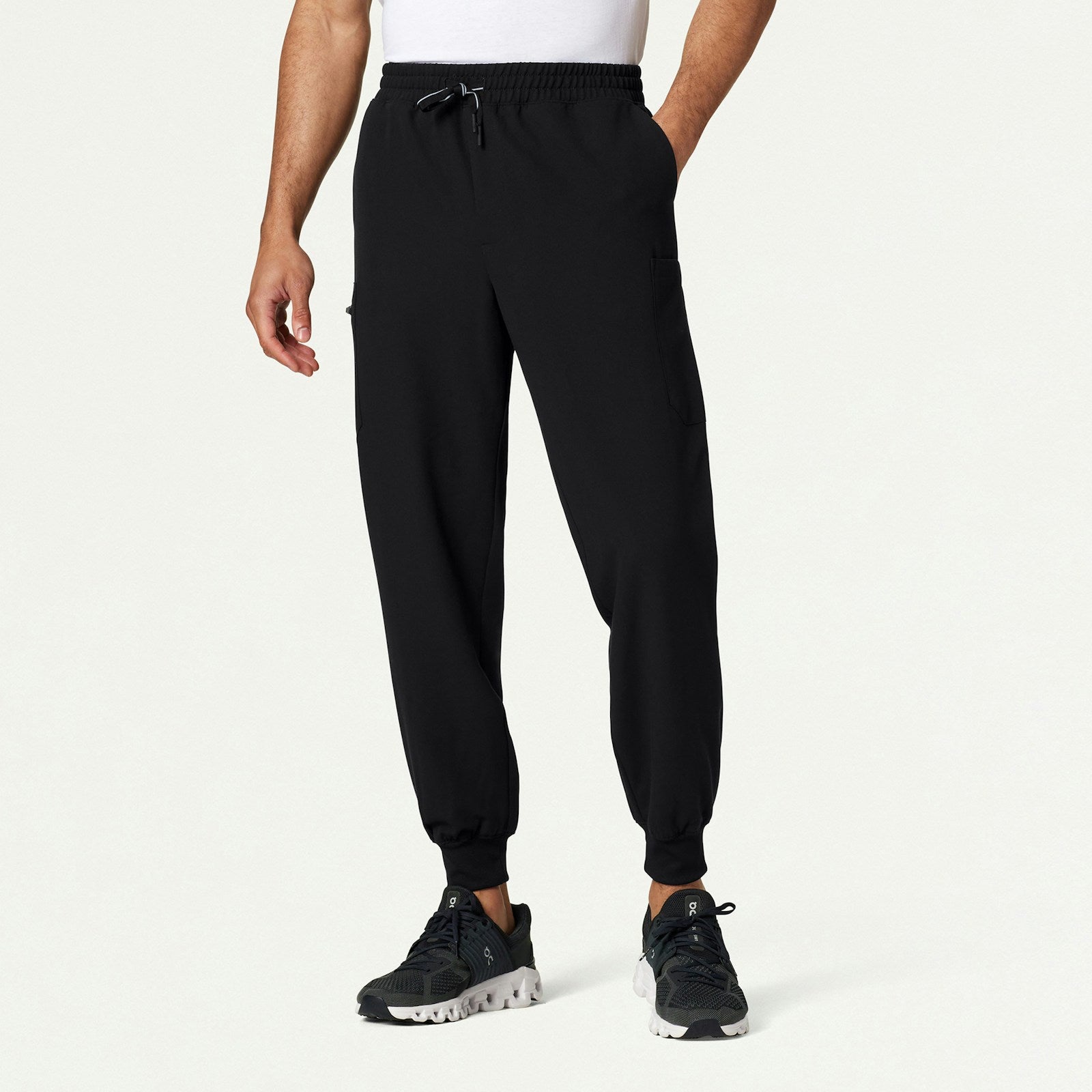 Men's Eight-Pocket Classic Scrub Jogger