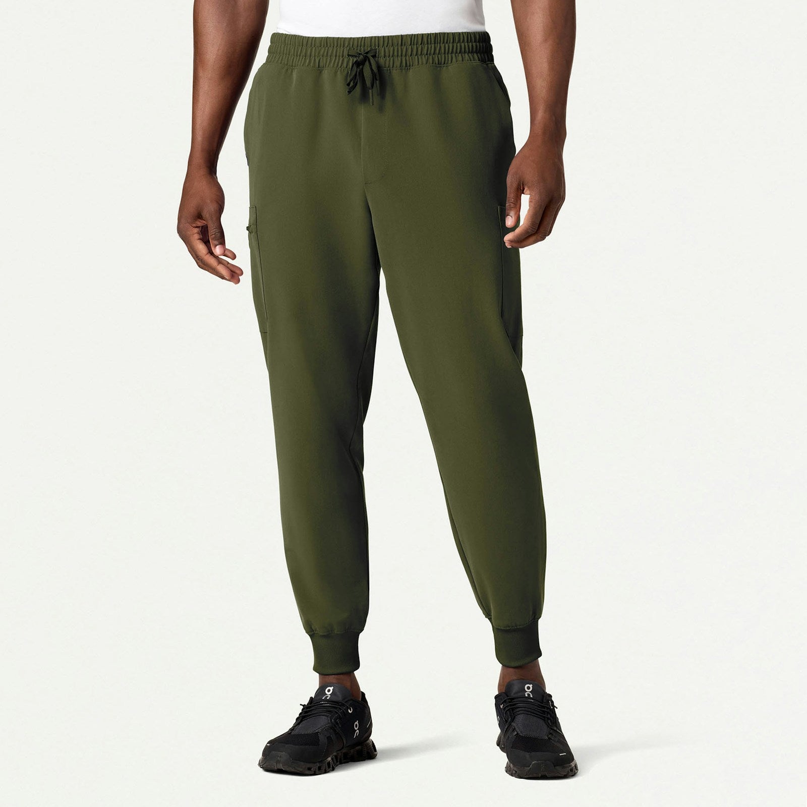 Men's Eight-Pocket Classic Scrub Jogger